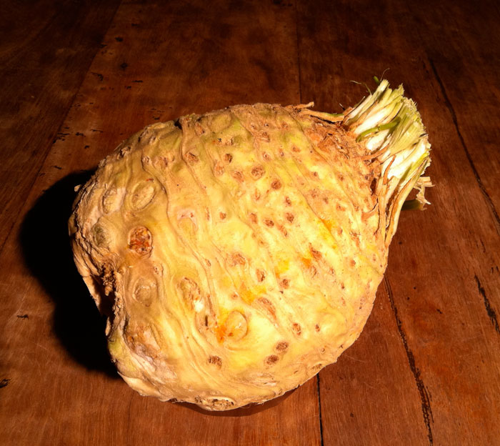celeriac with lentils and&nbsp;walnuts