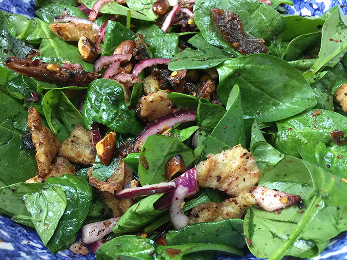 spinach-salad-with-dates