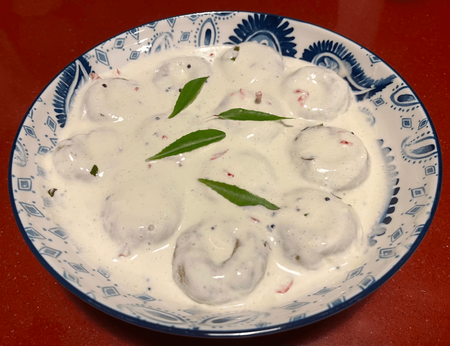 lentil donuts in&nbsp;yoghurt